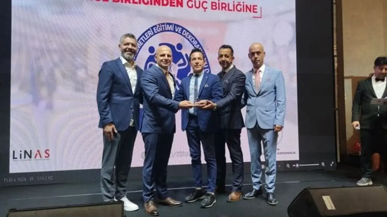 Antalya 2025 Turizmine Teknoloji ile Yön Veriyor - Antalya Akış Haber Görseli