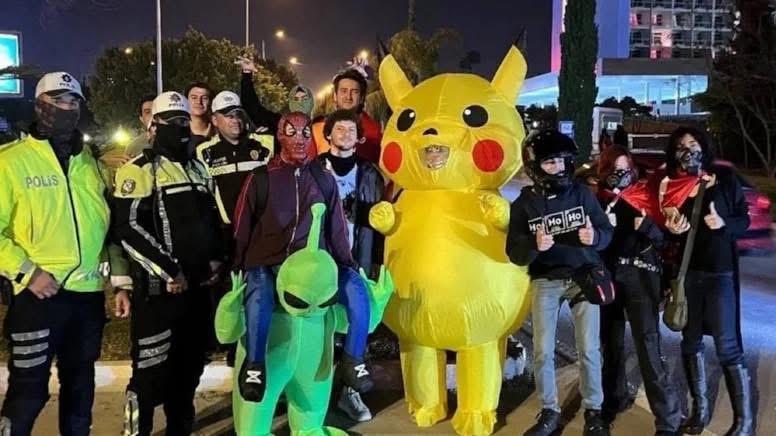 Antalya’da Pikachu Eylemi - Antalya Akış Haber Görseli